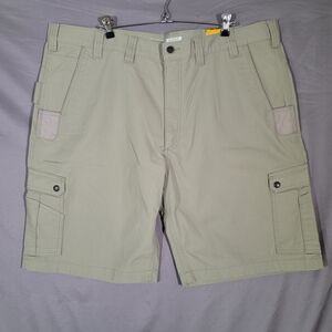 🔥 Carhartt Workwear – Durable Rugged Flex Cargo Shorts (Size 44)